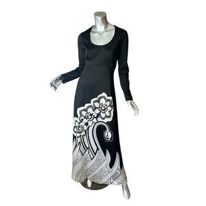 Vintage Small Medium Maxi Dress Scoop Neck Long Sleeve Black White Floral Dress